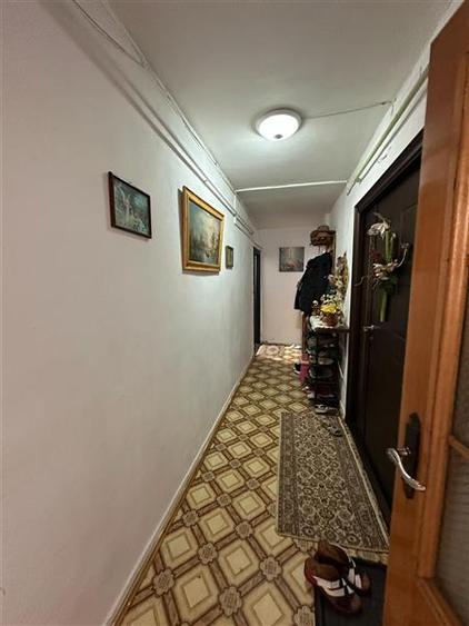 Resita, Apt. 3 cam.Conf.1 Sporit, Central, Zona Piata Sud - 29