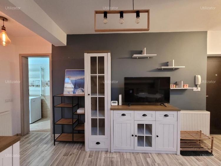 Apartament cu 2 camere decomandat, mobilat în 1 Mai