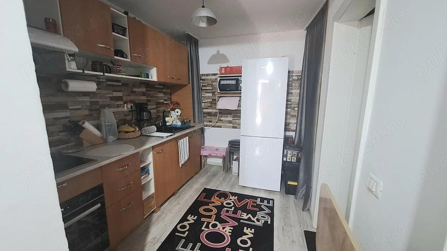 Apartament cu 2 camere decomandat în Sânpetru