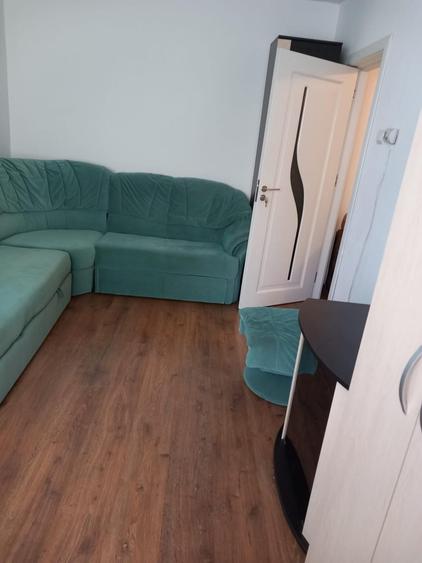 Apartament cu 2 camere decomandat în Precista