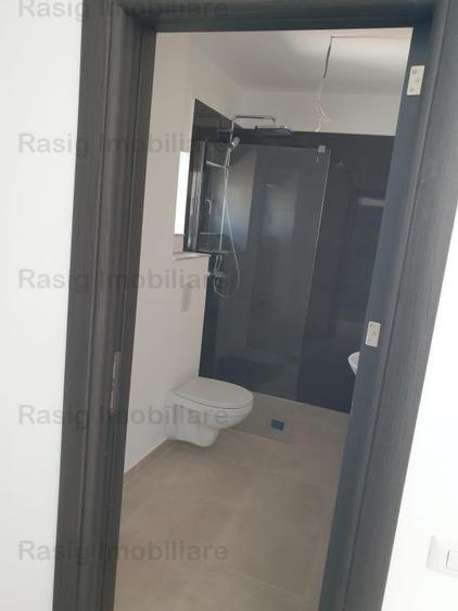 Apartament cu 3 camere semidecomandat în Ștefăneștii de Jos