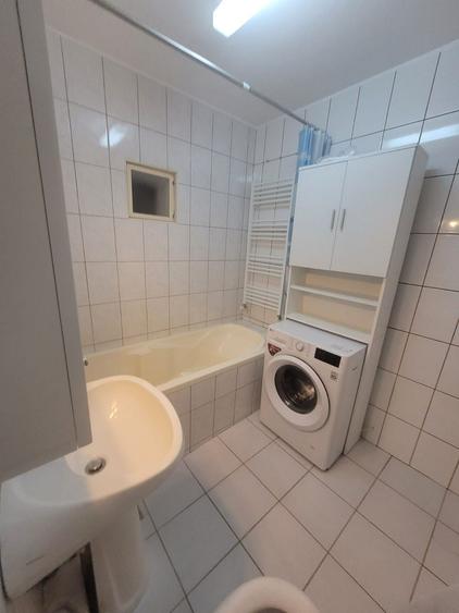 Apartament cu 2 camere decomandat în Valea Aurie