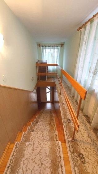 Casă cu 6 camere cu Teren 650 Mp în Piața Cluj