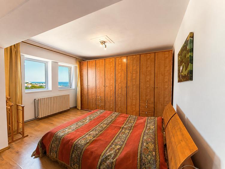 Apartament cu 4 camere în Ultracentral
