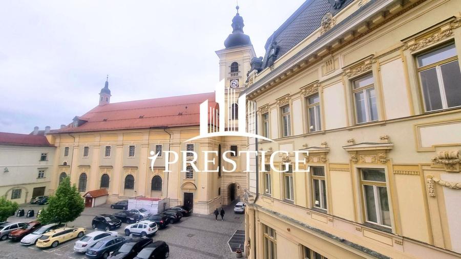 Apartament cu 2 camere decomandat, mobilat în Ultracentral