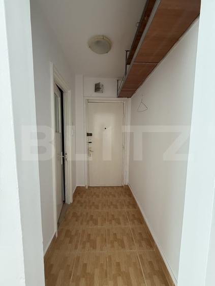 Apartament cu 2 camere semidecomandat, mobilat în Micro 14