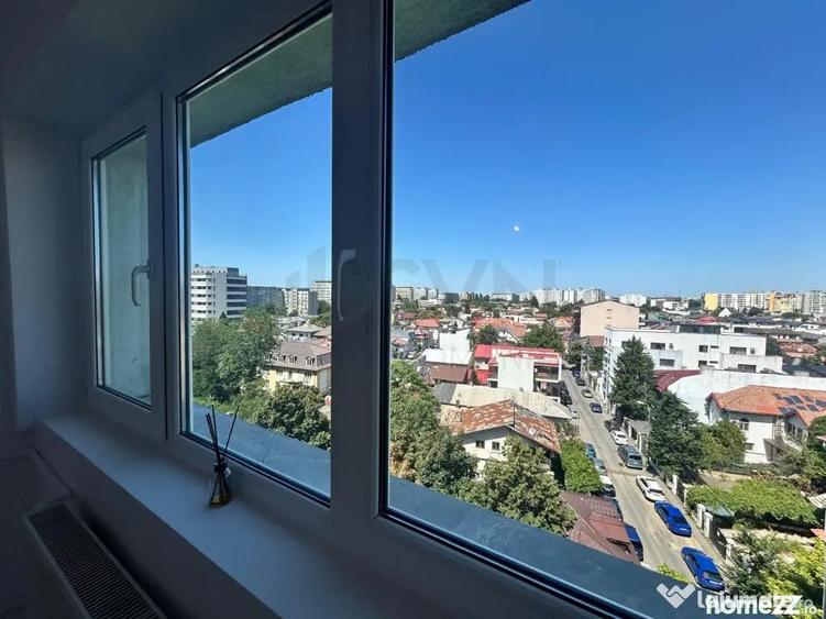 Apartament cu 3 camere decomandat în Titulescu