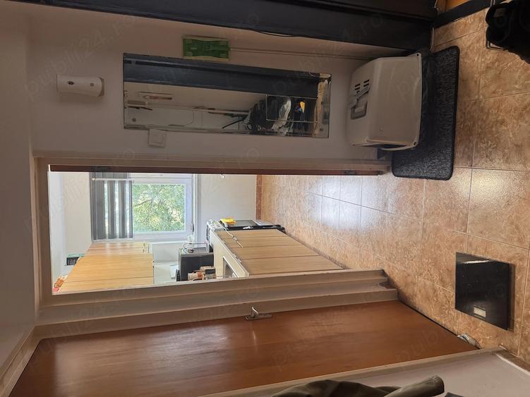 Apartament cu 2 camere semidecomandat în Gorjului