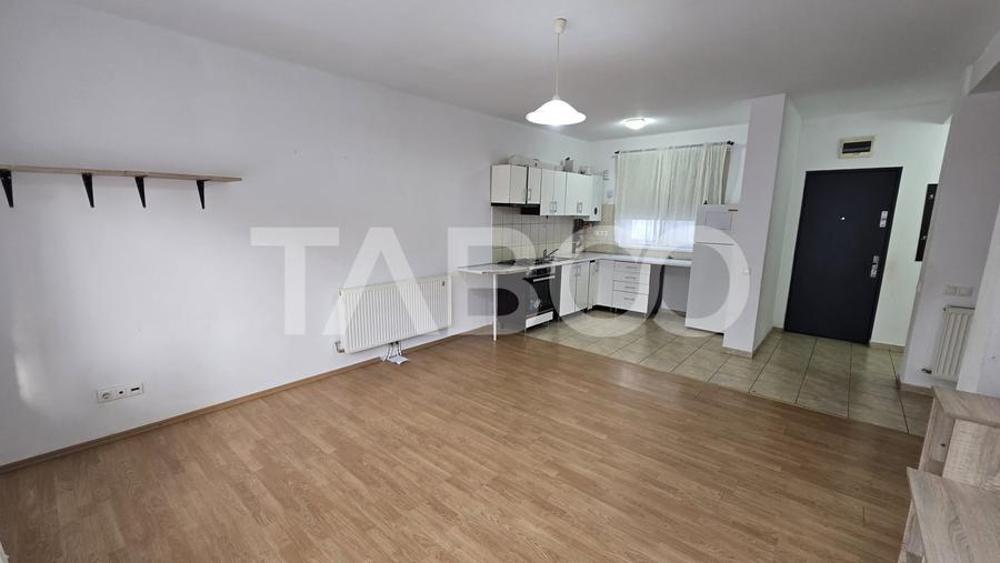 Duplex cu 3 camere cu Canalizare în Șura Mare