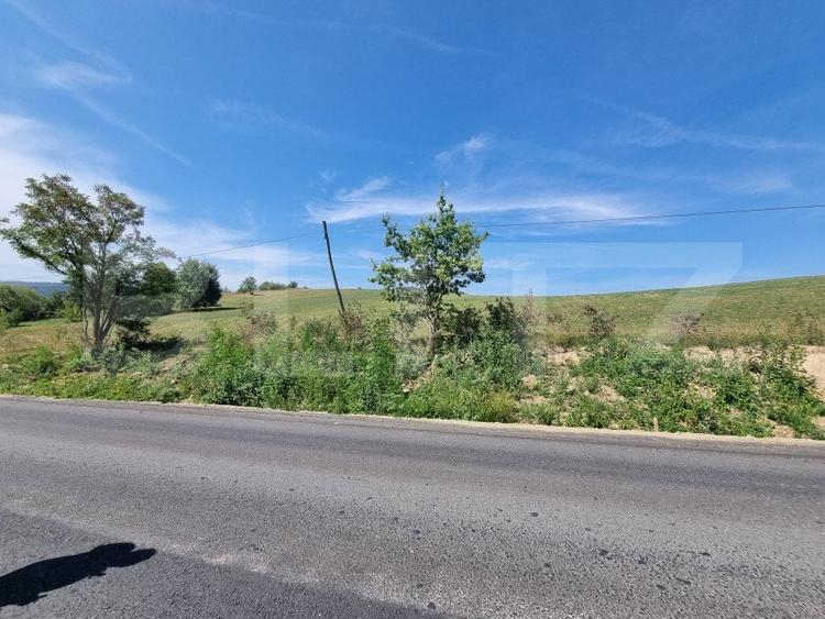 Teren Construcții extravilan de 2800 mp, în Vulcan