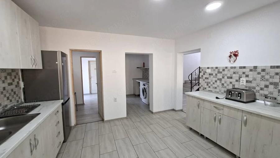 Casă cu Teren 1200 Mp în Budeasa