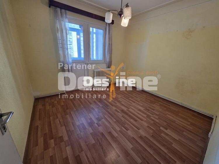 Apartament cu 2 camere decomandat în Mircea cel Bătrân