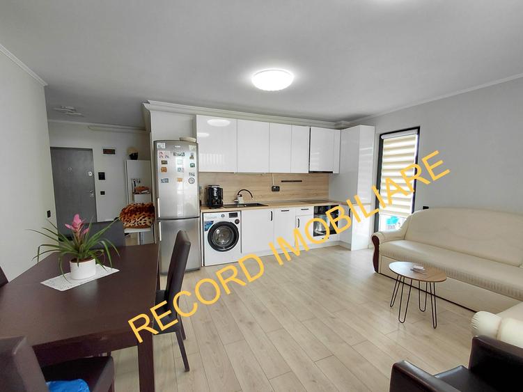 Apartament cu 3 camere semidecomandat, mobilat în Florești — fotografia 2