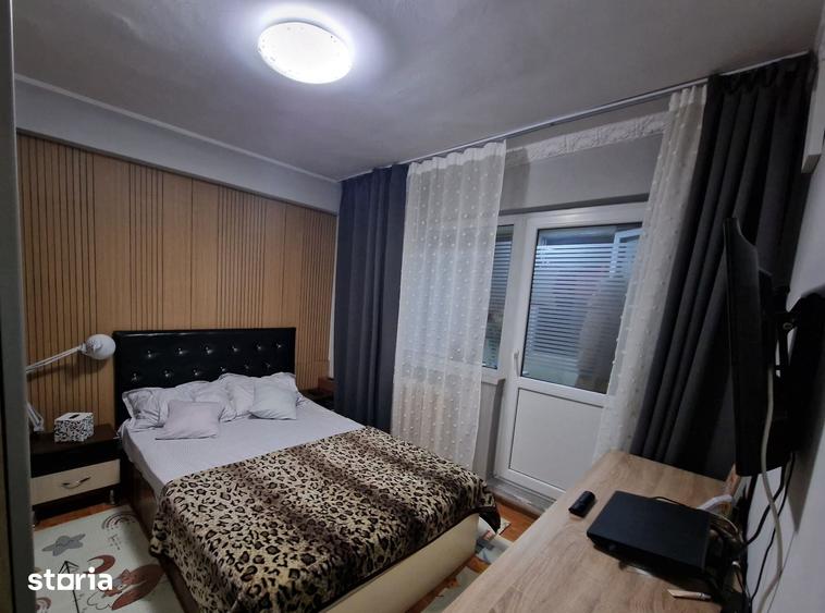 Apartament cu 2 camere în Micro 17