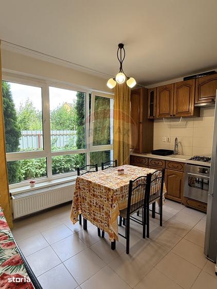 Casă cu 5 camere cu Teren 100 Mp în Florești