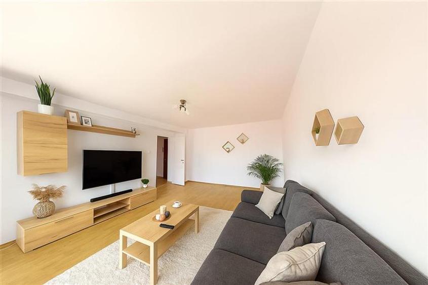 Apartament cu 2 camere decomandat în Scriitorilor