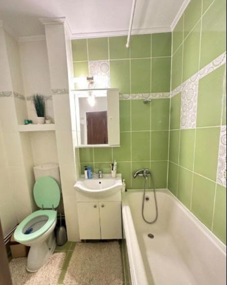 Apartament cu 2 camere decomandat în Cornișa