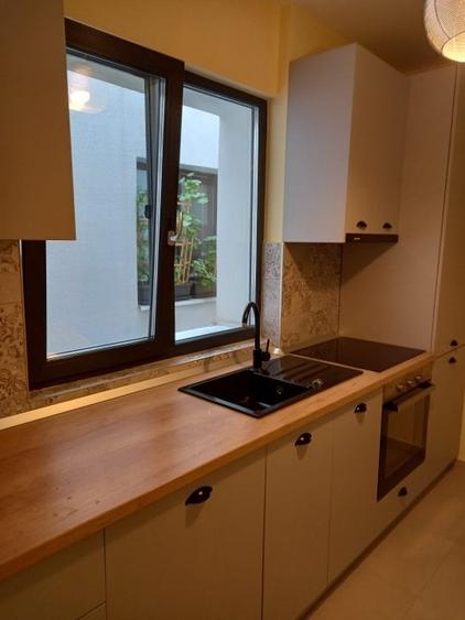 Apartament cu 2 camere decomandat în Central — fotografia 1