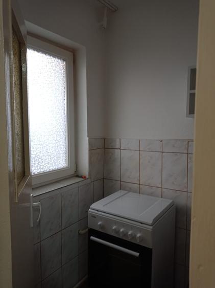 Garsonieră decomandată în Turnătorie