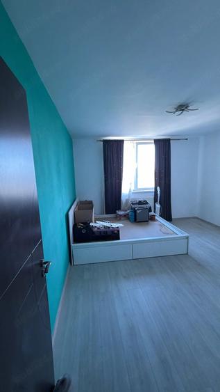 Apartament cu 2 camere semidecomandat în Grădiște