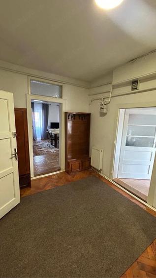 Apartament cu 4 camere decomandat în Ultracentral