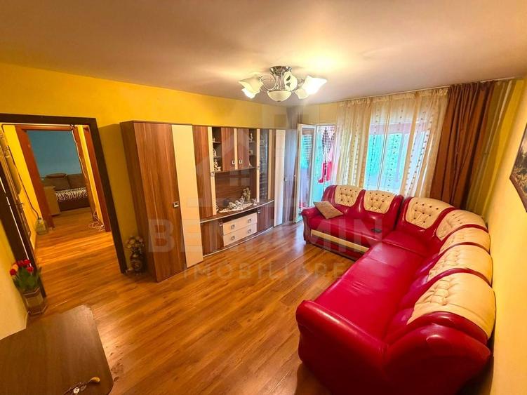 Apartament cu 3 camere - Craiovita Noua - etaj intermediar - 1