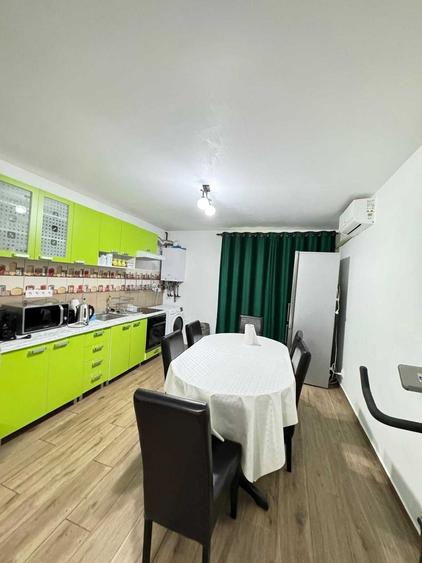 Apartament cu 2 camere semidecomandat în Florești