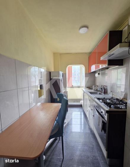 Apartament cu 3 camere decomandat în Bartolomeu
