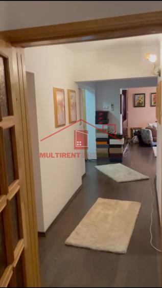 Apartament cu 3 camere decomandat în Central