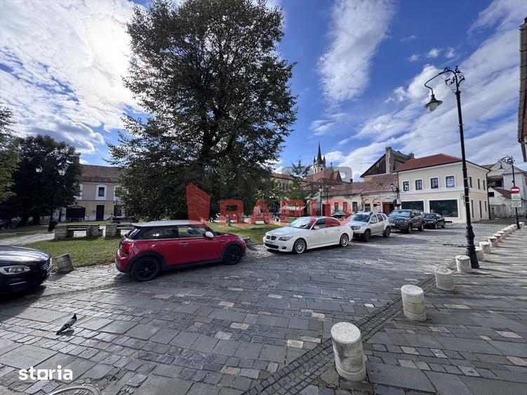 Spațiu comercial, de 60 mp, în Central