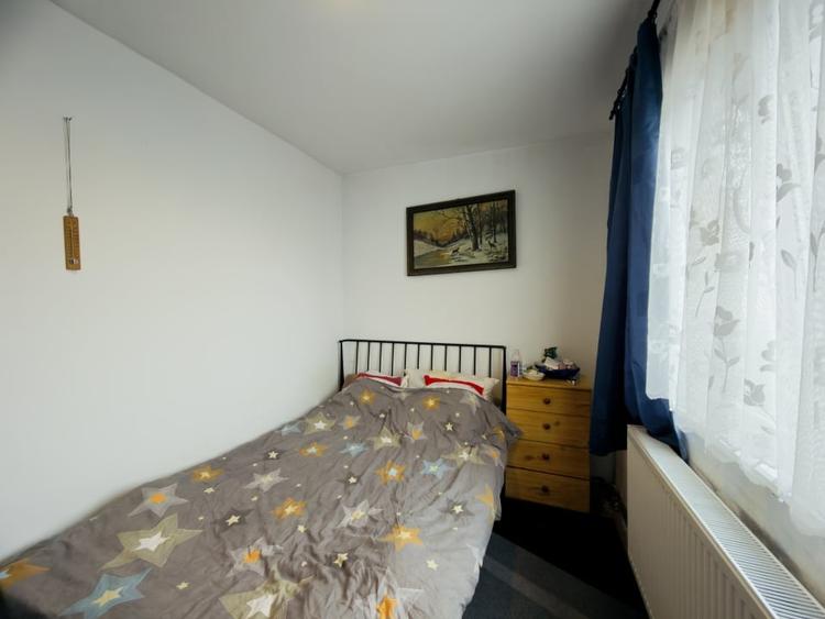 Apartament cu 3 camere semidecomandat, mobilat în Girocului