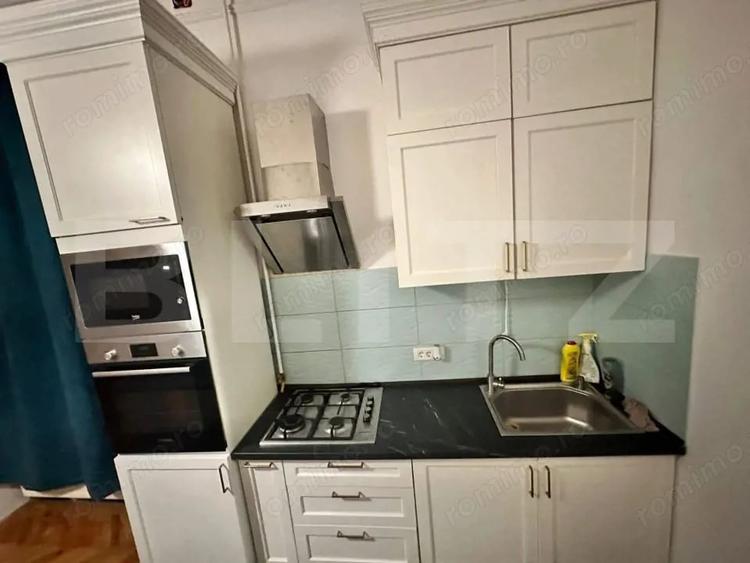 Apartament cu 3 camere decomandat, mobilat în Central