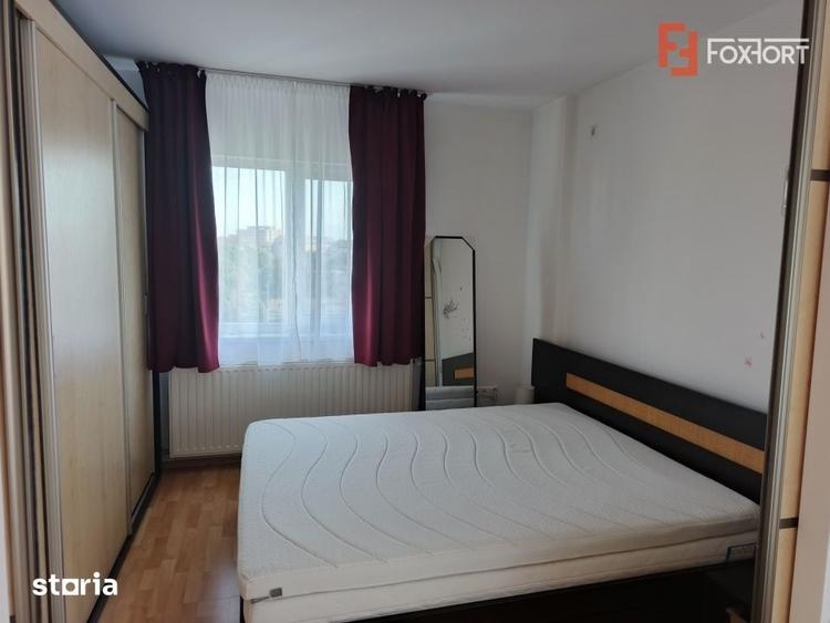 Apartament cu 3 camere semidecomandat în Est