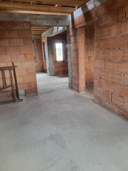 Casă cu Teren 627 Mp în Giarmata