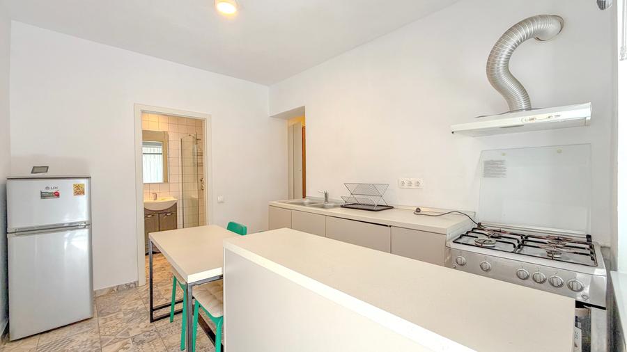 Apartament cu 2 camere nedecomandat, mobilat în Blumăna