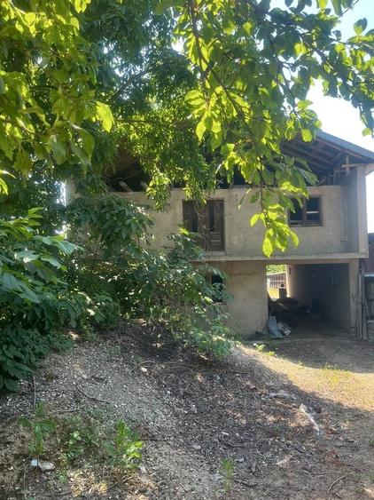 Casă cu 4 camere în Dieneț