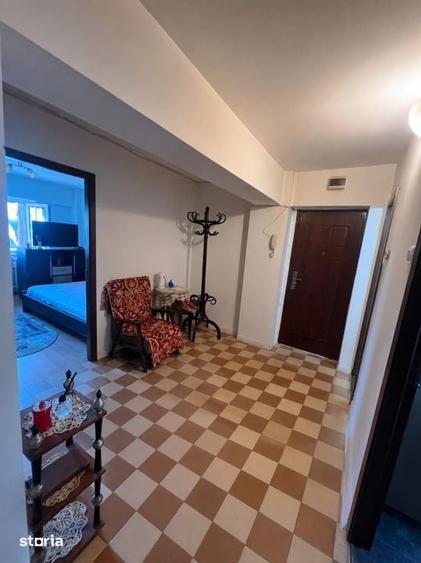 Apartament cu 3 camere decomandat în Valea Rosie
