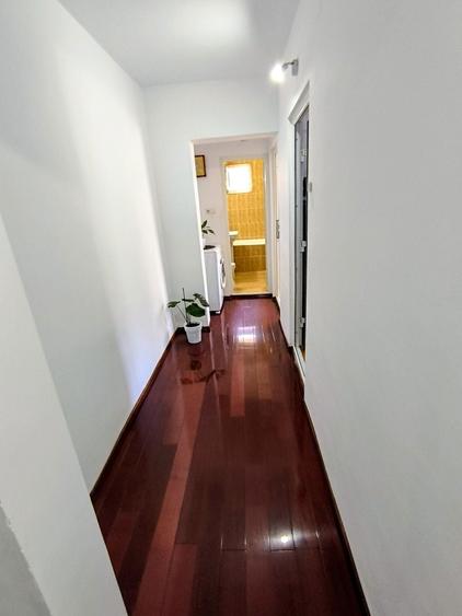 Apartament cu 4 camere decomandat în Obor