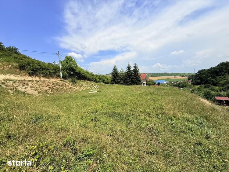 Teren de 2500 mp, în Sântana de Mureș