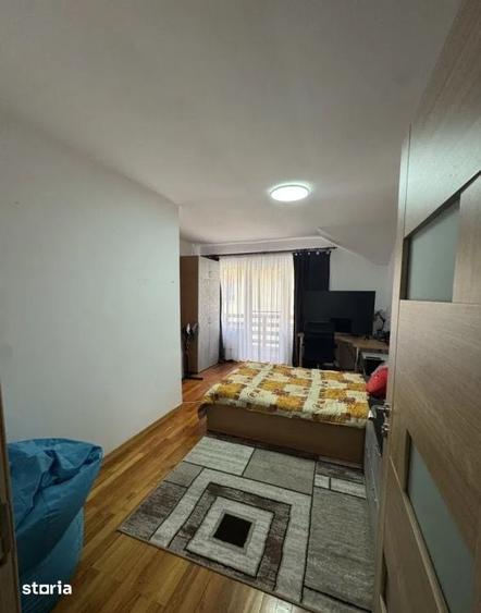 Casă cu 7 camere cu Teren 500 Mp în Andrei Mureșanu