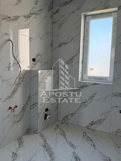 Duplex cu 4 camere cu Canalizare în Remetea Mare