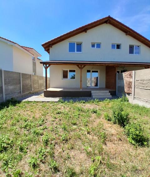 Proprietar vand jumatate de Duplex - 7