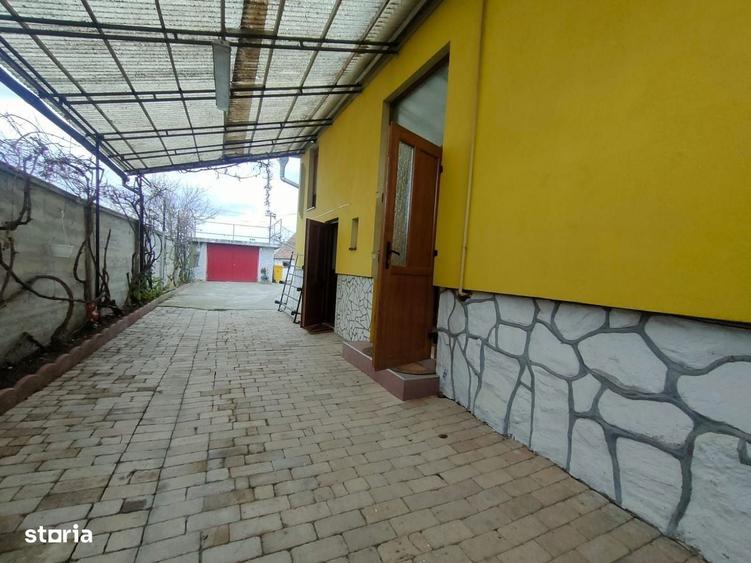 Casă cu 4 camere în Gușterița