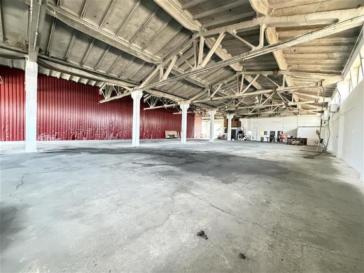 Spațiu industrial, de 1,700 mp, în Bartolomeu