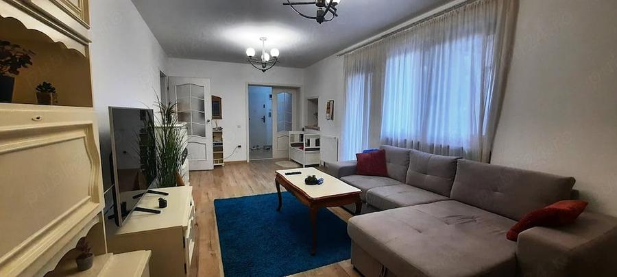 Apartament cu 3 camere semidecomandat în Ultracentral