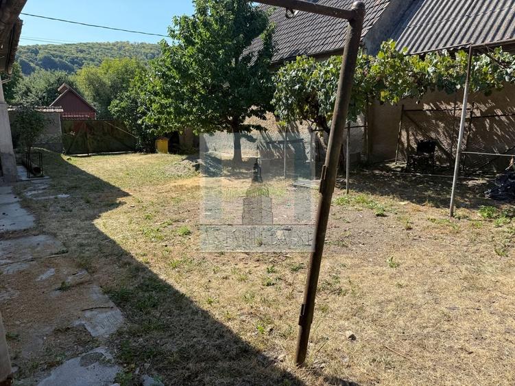 Casă individuală cu 3 camere cu Canalizare în Cuciulata