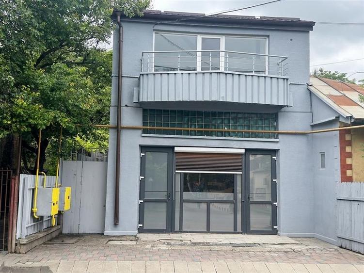 Birou, de 200 mp, în Smârdan