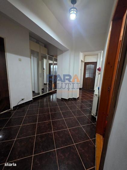 Apartament cu 3 camere decomandat în Ultracentral