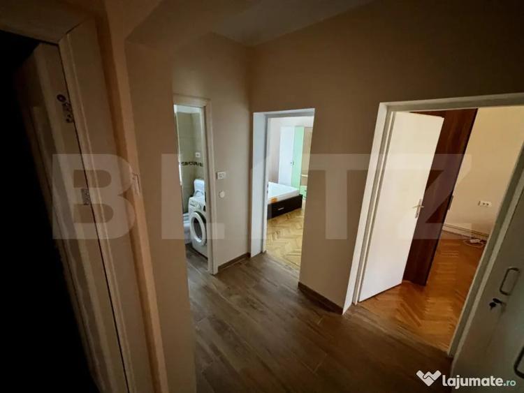 Apartament cu 4 camere decomandat în Central