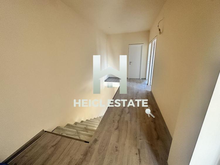 Duplex cu 4 camere cu Canalizare în Moșnița Nouă